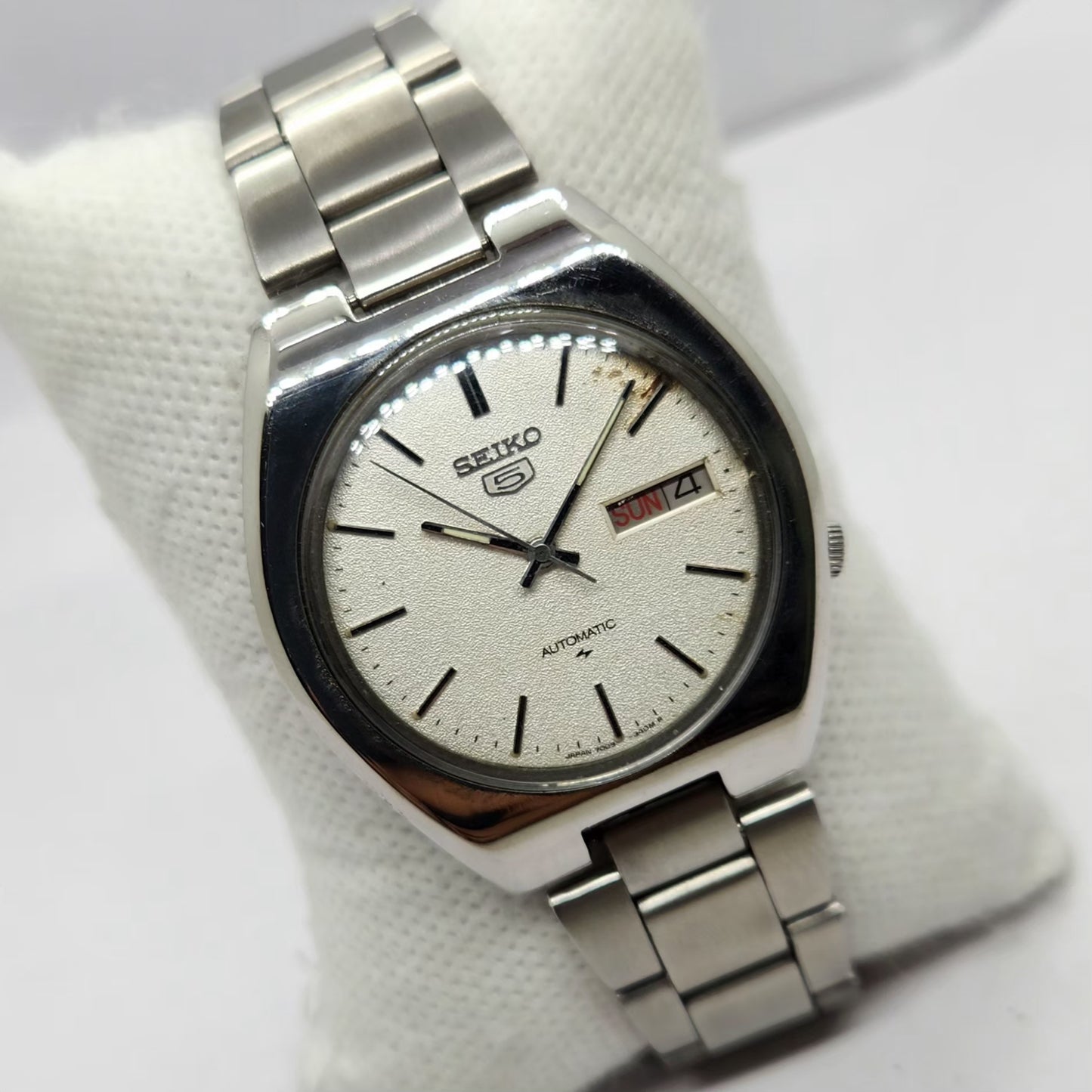 Vintage 1978 Original Seiko 5 Automatic 7009-8280 Silver Face 17 Jewels Day-Date Japanese Men's Wrist Watch SA55