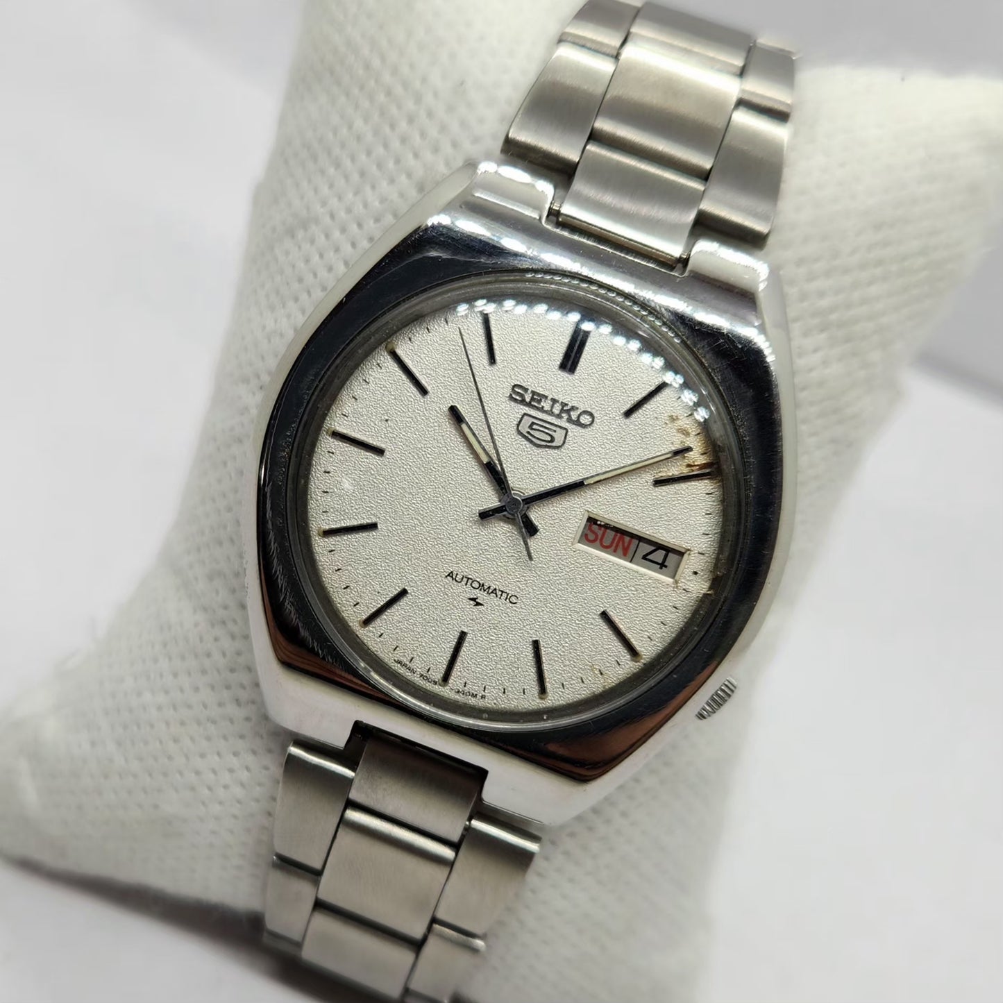 Vintage 1978 Original Seiko 5 Automatic 7009-8280 Silver Face 17 Jewels Day-Date Japanese Men's Wrist Watch SA55