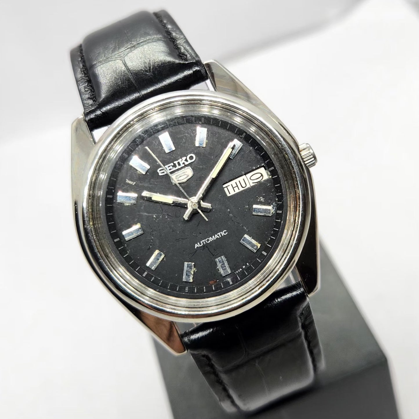 Vintage 1984 Original Seiko 5 Automatic 6349-5320 Black Face 23 Jewels Day-Date Japanese Men's Wrist Watch SA56