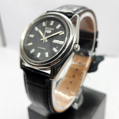 Vintage 1984 Original Seiko 5 Automatic 6349-5320 Black Face 23 Jewels Day-Date Japanese Men's Wrist Watch SA56