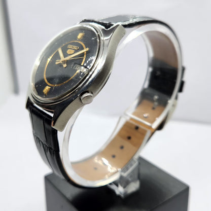 Vintage 1979 Original Seiko 5 Automatic 7009-8028 Black Face 17 Jewels Day-Date Japanese Men's Wrist Watch SA57