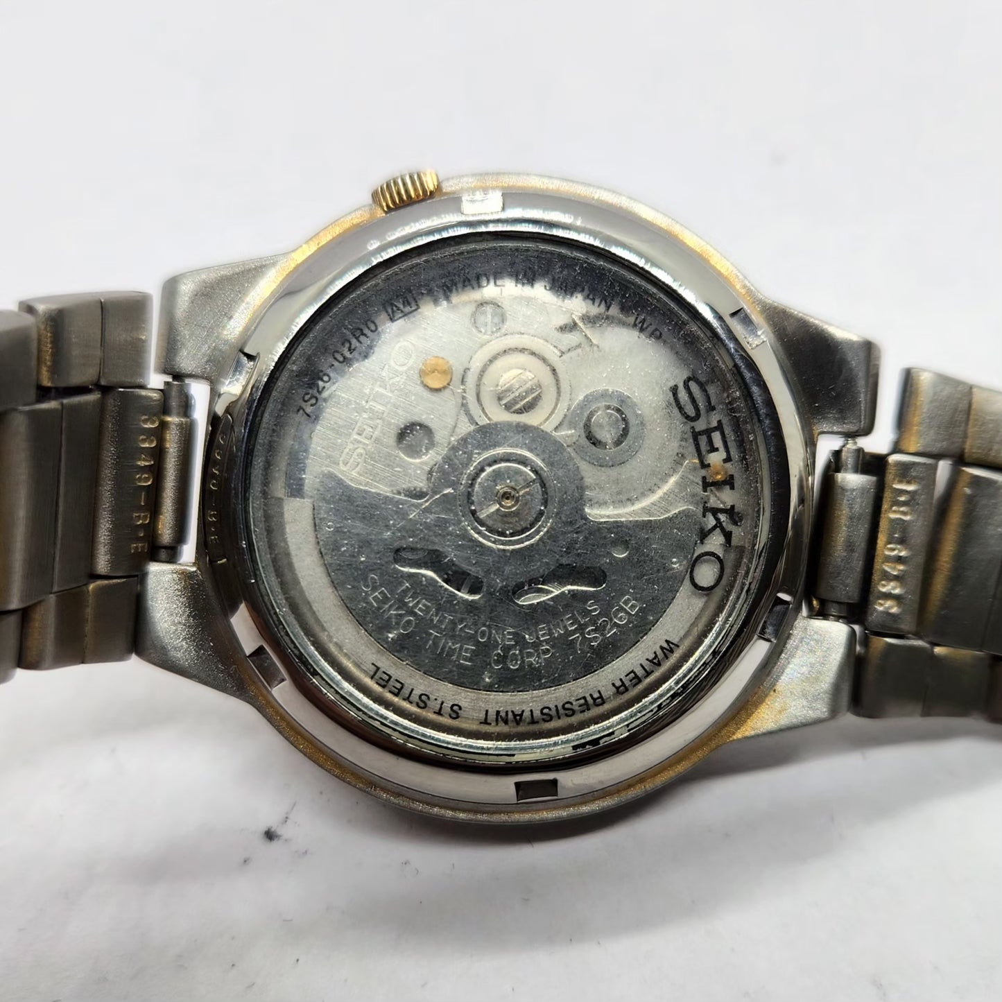Vintage 1980 Original Seiko 5 Automatic 7S26-02R0 Gold Face 21 Jewels Day-Date Japanese Men's Wrist Watch SA60