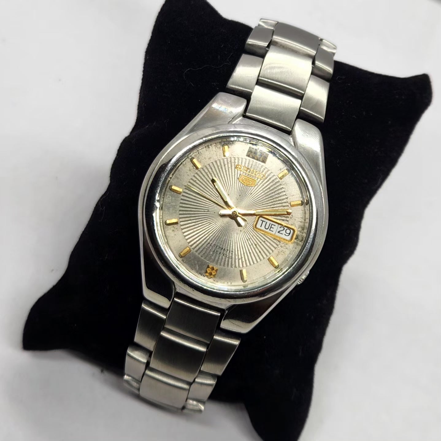 Vintage 1980 Original Seiko 5 Automatic 7S26-03S0 Silver Face 21 Jewels Day-Date Japanese Men's Wrist Watch SA61