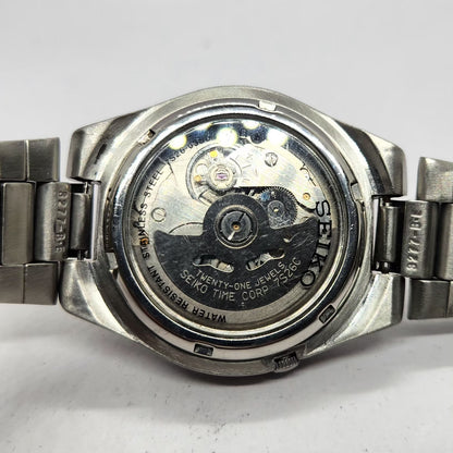 Vintage 1980 Original Seiko 5 Automatic 7S26-03S0 Silver Face 21 Jewels Day-Date Japanese Men's Wrist Watch SA61