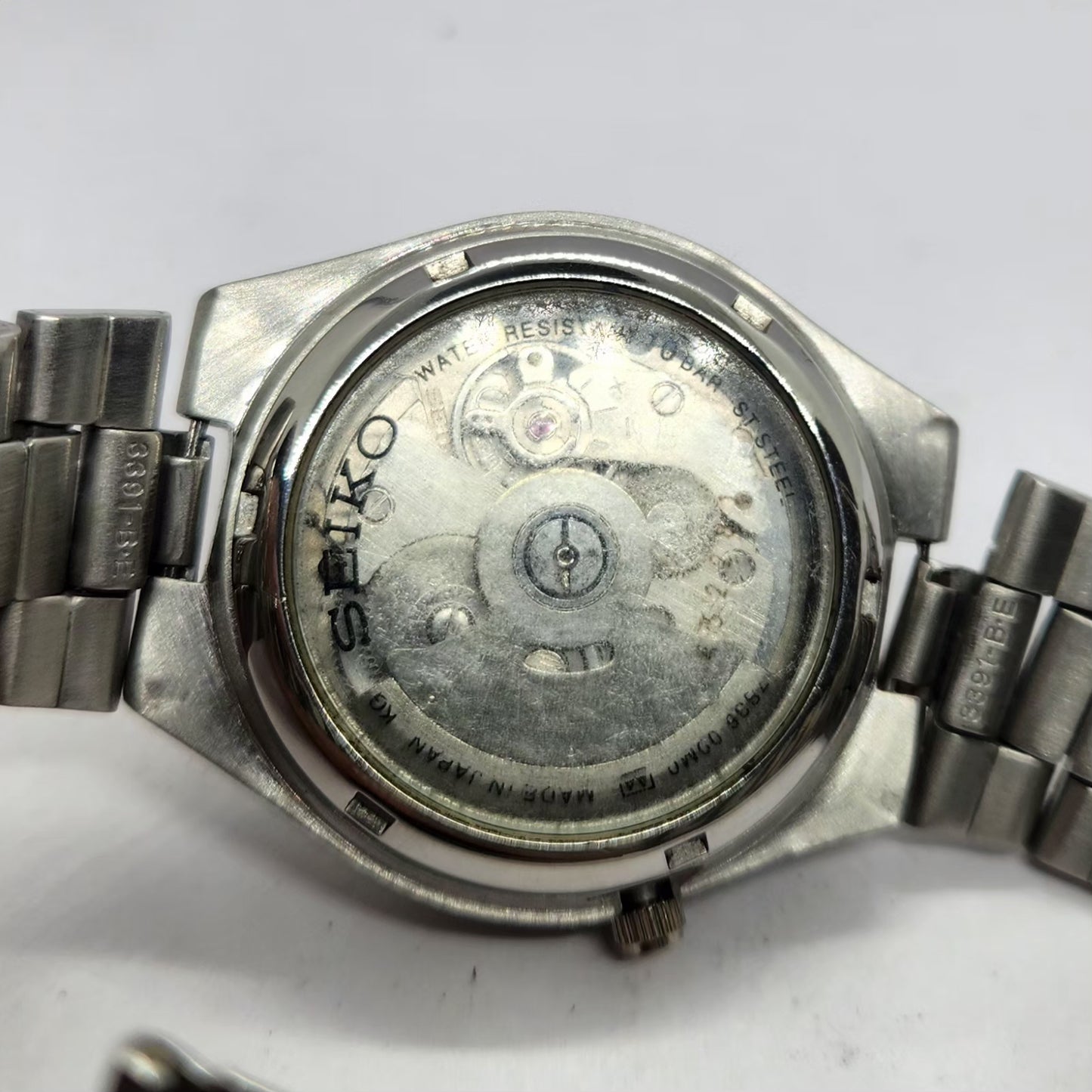 Vintage 1980 Original Seiko 5 Automatic 7S36 Silver Face 21 Jewels Day-Date Japanese Men's Wrist Watch SA65