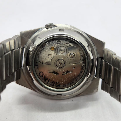 Vintage 1980 Original Seiko 5 Automatic 7S26-0530 Black Face 21 Jewels Day-Date Japanese Men's Wrist Watch SA66