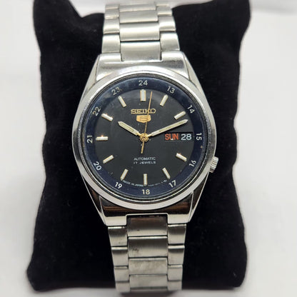 Vintage 1980 Original Seiko 5 Automatic 7009 Black Face 17 Jewels Day-Date Japanese Men's Wrist Watch SA67