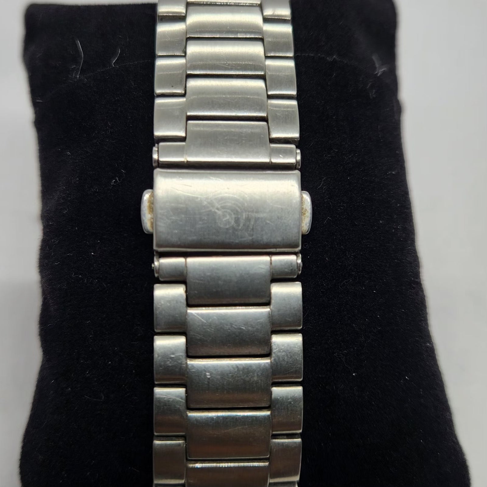 Vintage 1980 Original Seiko 5 Automatic 7009 Black Face 17 Jewels Day-Date Japanese Men's Wrist Watch SA67
