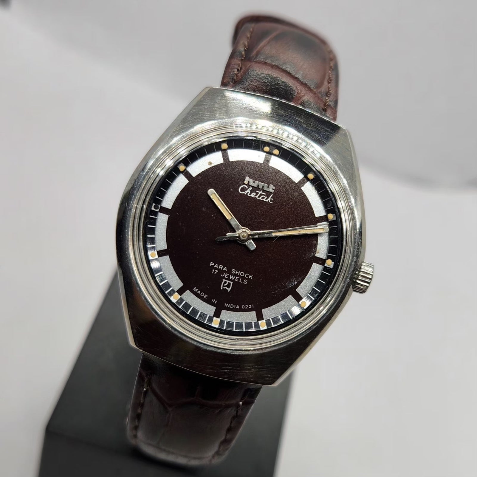 Vintage Original HMT Chetak Hand Winding 17 Jewels Brown Face Men's Wrist Watch HM03