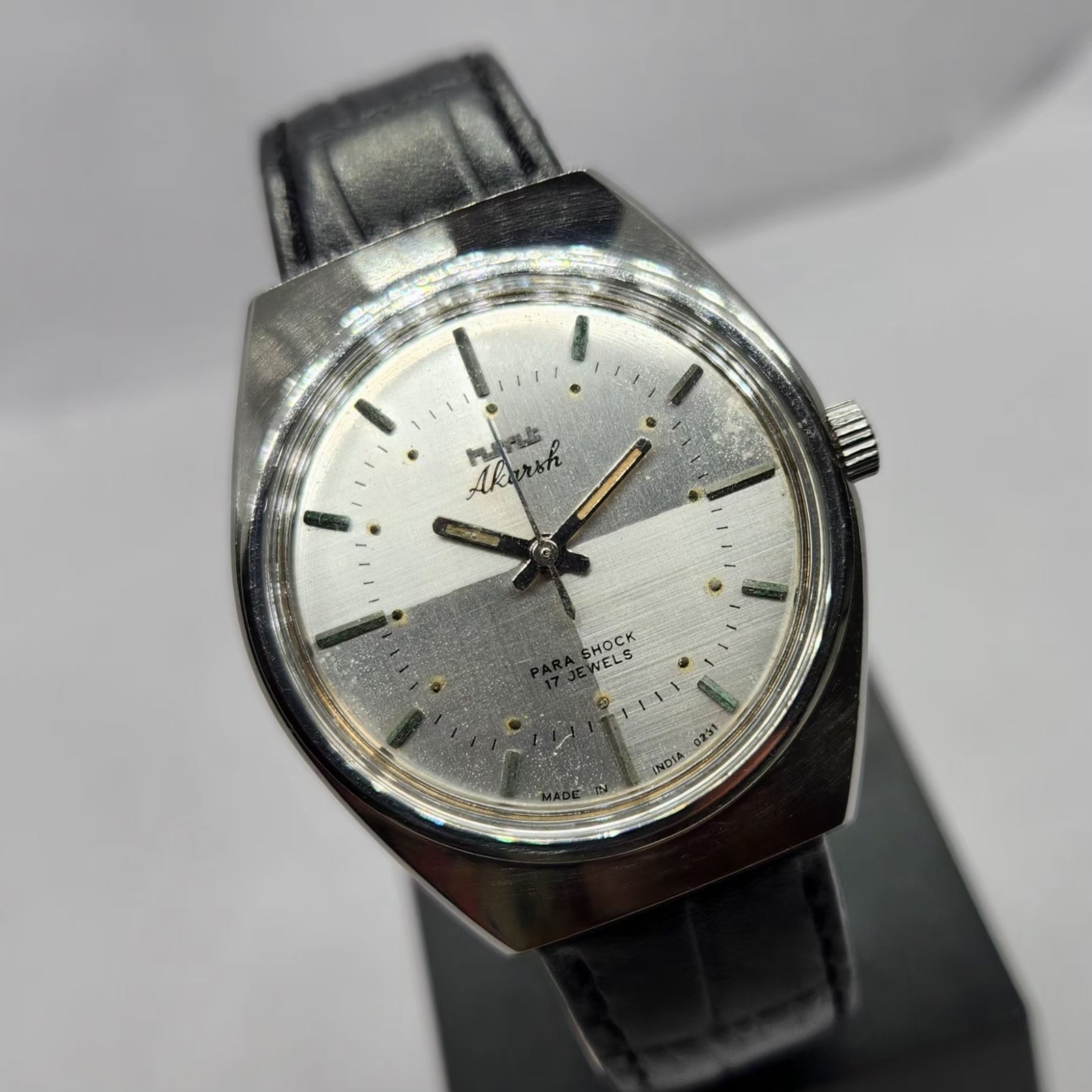 Vintage Original HMT Akarsh Hand Winding 17 Jewels Silver Face Men's Wrist Watch HM04