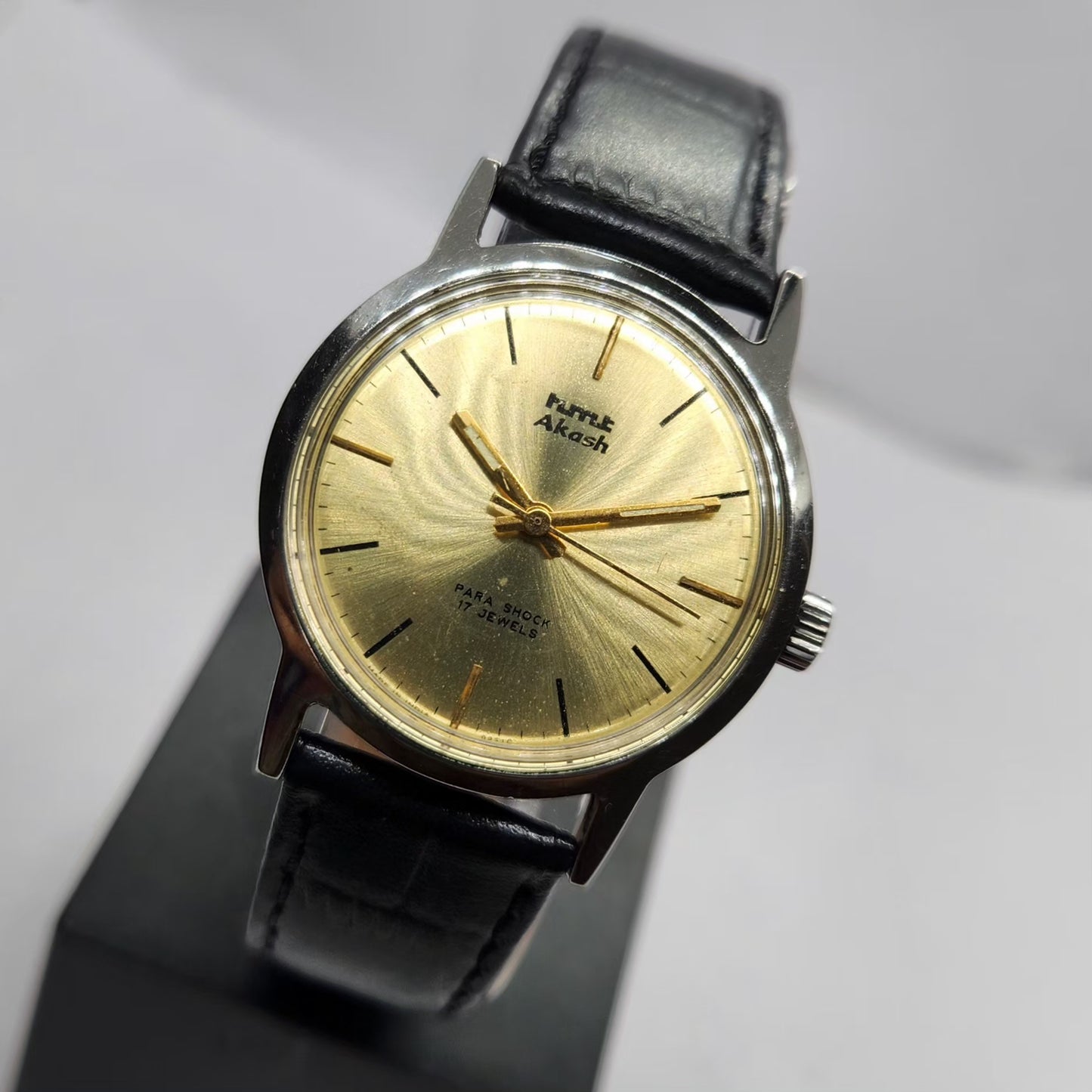 Vintage Original HMT Akash Hand Winding 17 Jewels Gold Face Men's Wrist Watch HM07