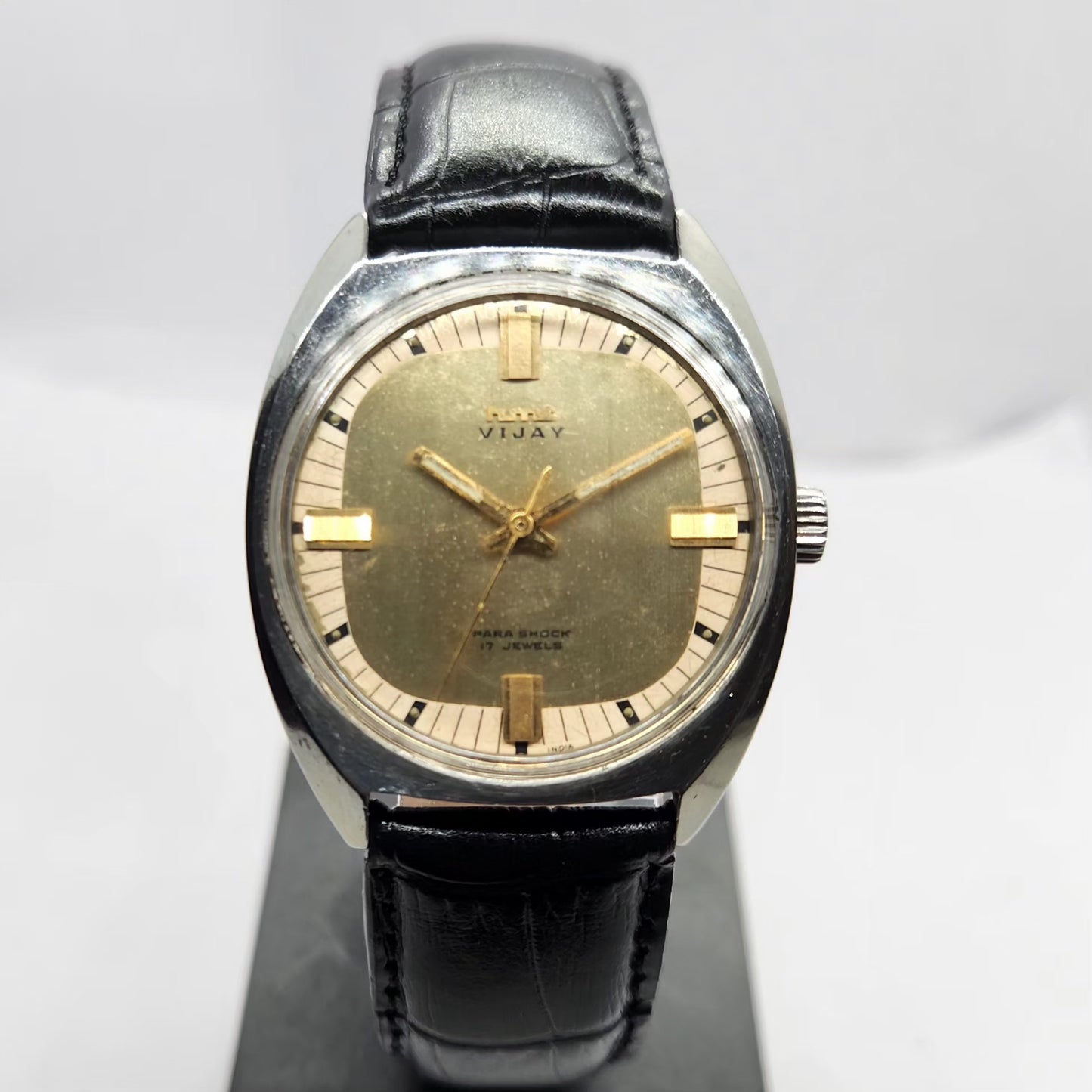 Vintage Original HMT Vijay Hand Winding 17 Jewels Gold Face Men's Wrist Watch HM08