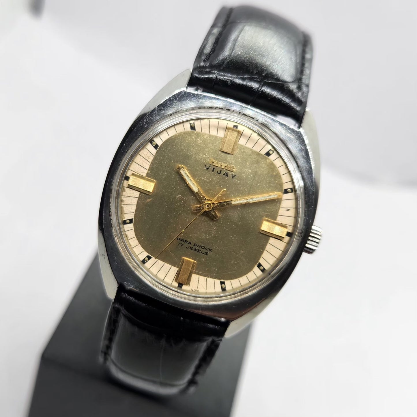 Vintage Original HMT Vijay Hand Winding 17 Jewels Gold Face Men's Wrist Watch HM08