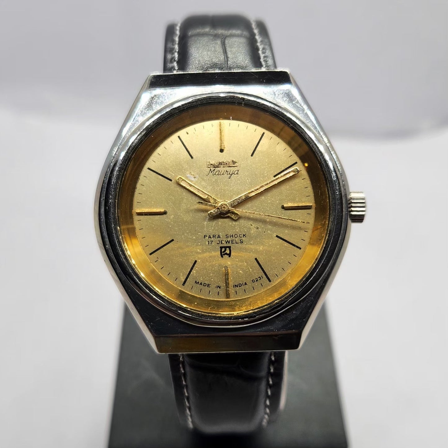 Vintage Original HMT Maurya Hand Winding 17 Jewels Gold Face Men's Wrist Watch HM15