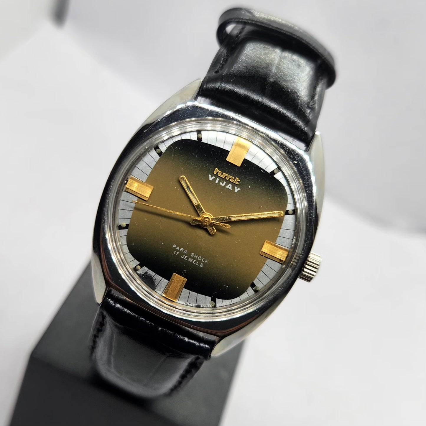 Vintage Original HMT Vijay Hand Winding 17 Jewels Brown Face Men's Wrist Watch HM24