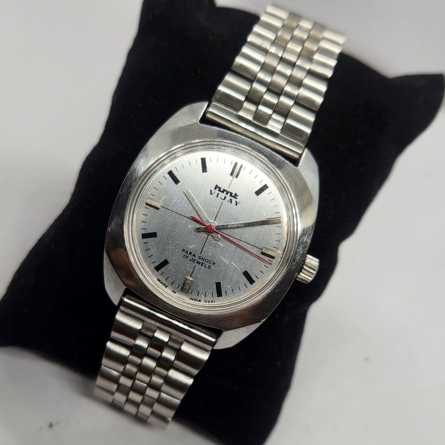 Vintage Original HMT Vijay Hand Winding 17 Jewels Silver Face Men's Wrist Watch HM26