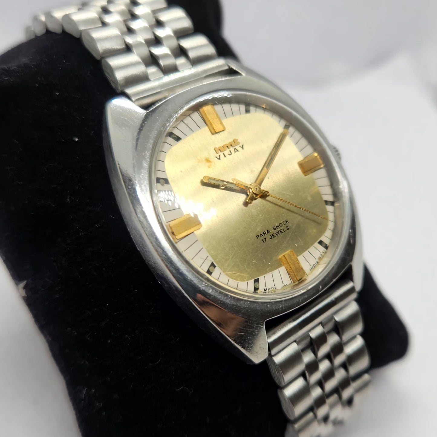 Vintage Original HMT Vijay Hand Winding 17 Jewels Gold Face Men's Wrist Watch HM29