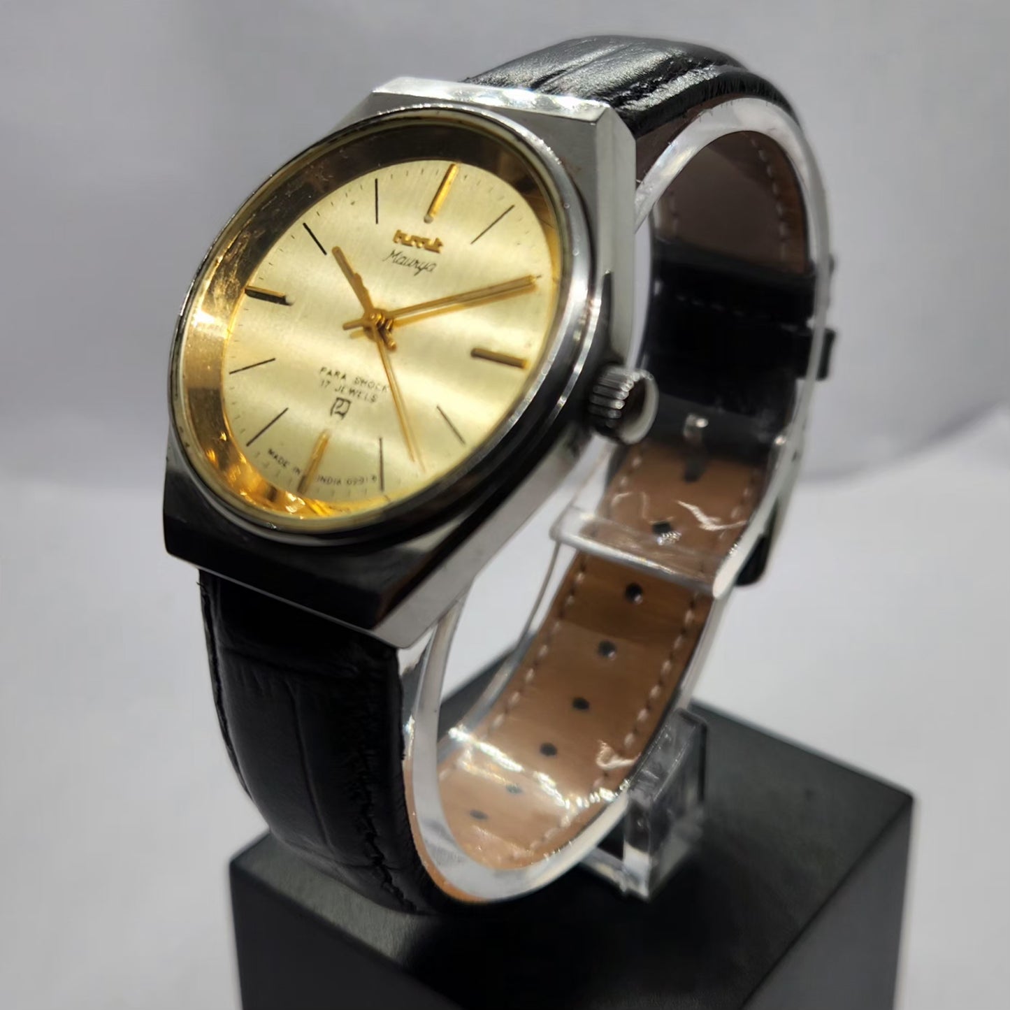 Vintage Original HMT Maurya Hand Winding 17 Jewels Gold Face Men's Wrist Watch HM33