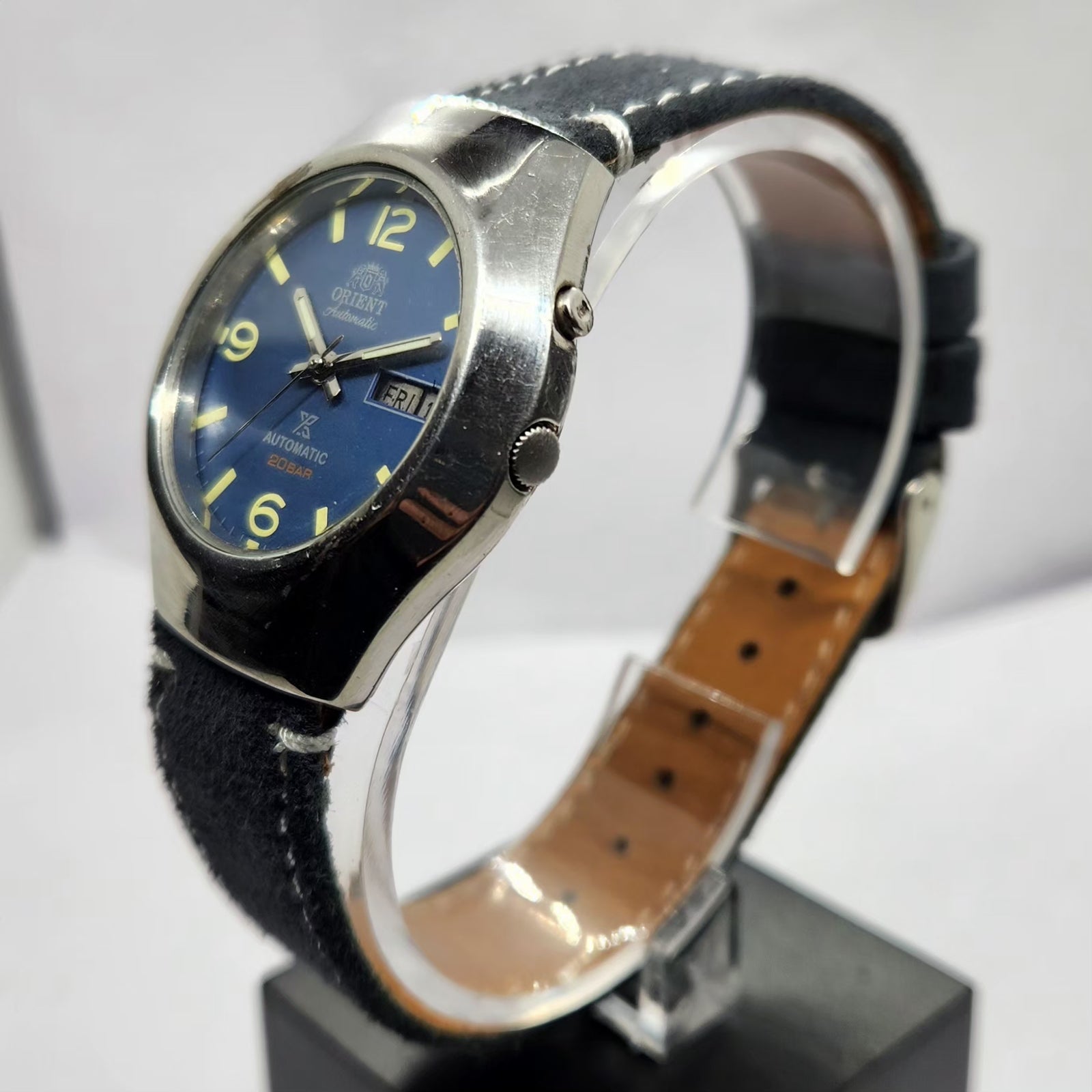 Vintage Mod Orient Automatic 46941 21 Jewels Blue Face Day-Date Men's Wrist Watch OR08