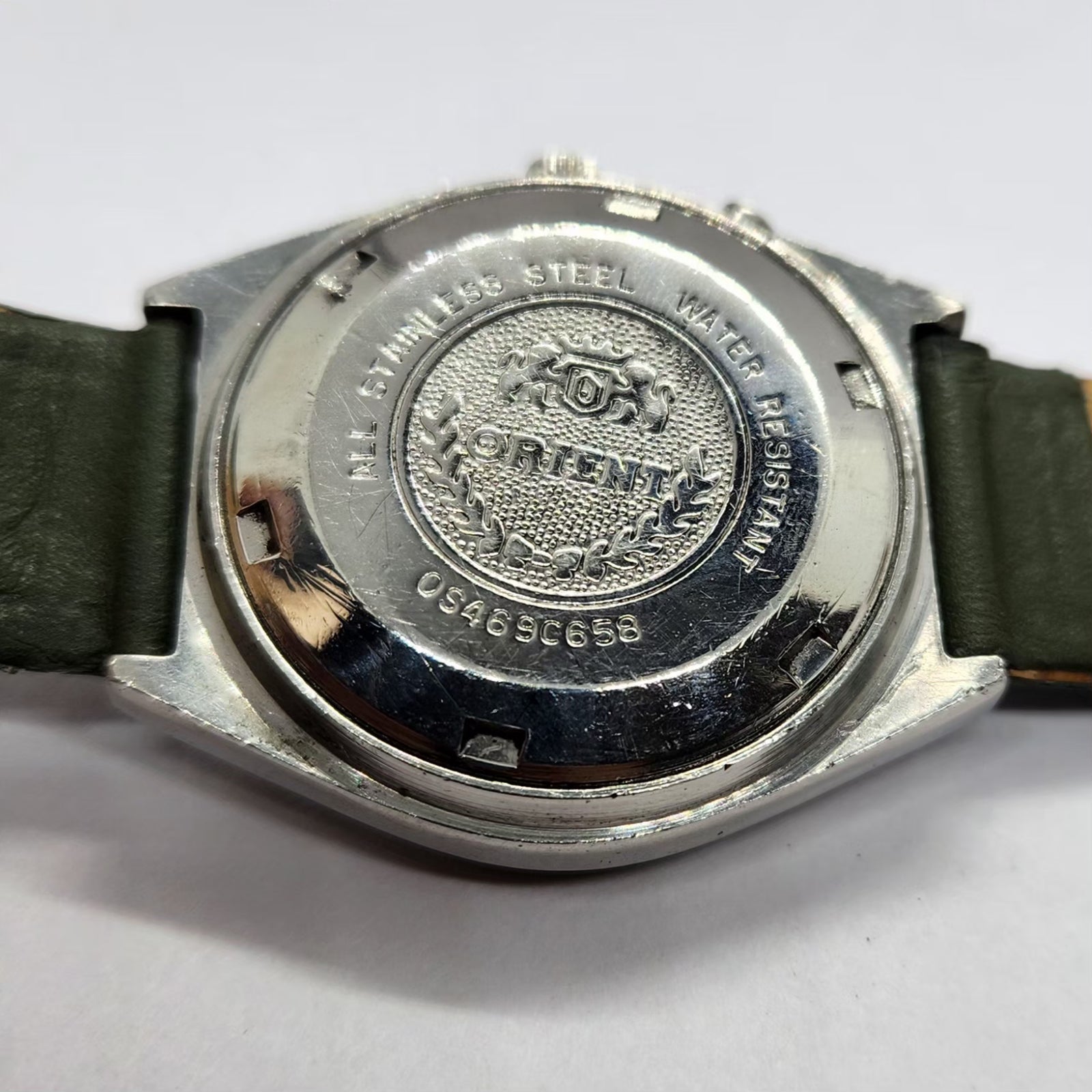 Vintage Mod Orient Automatic 46941 21 Jewels Green Face Day-Date Men's Wrist Watch OR14