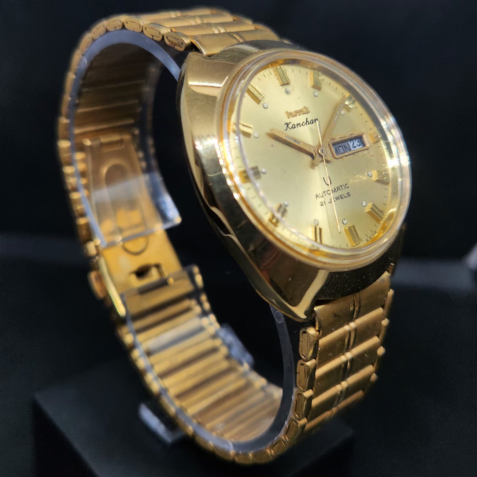 Vintage Mod HMT Kanchan Automatic 21 Jewels Glass back Gold Face Day-Date Men's Wrist Watch