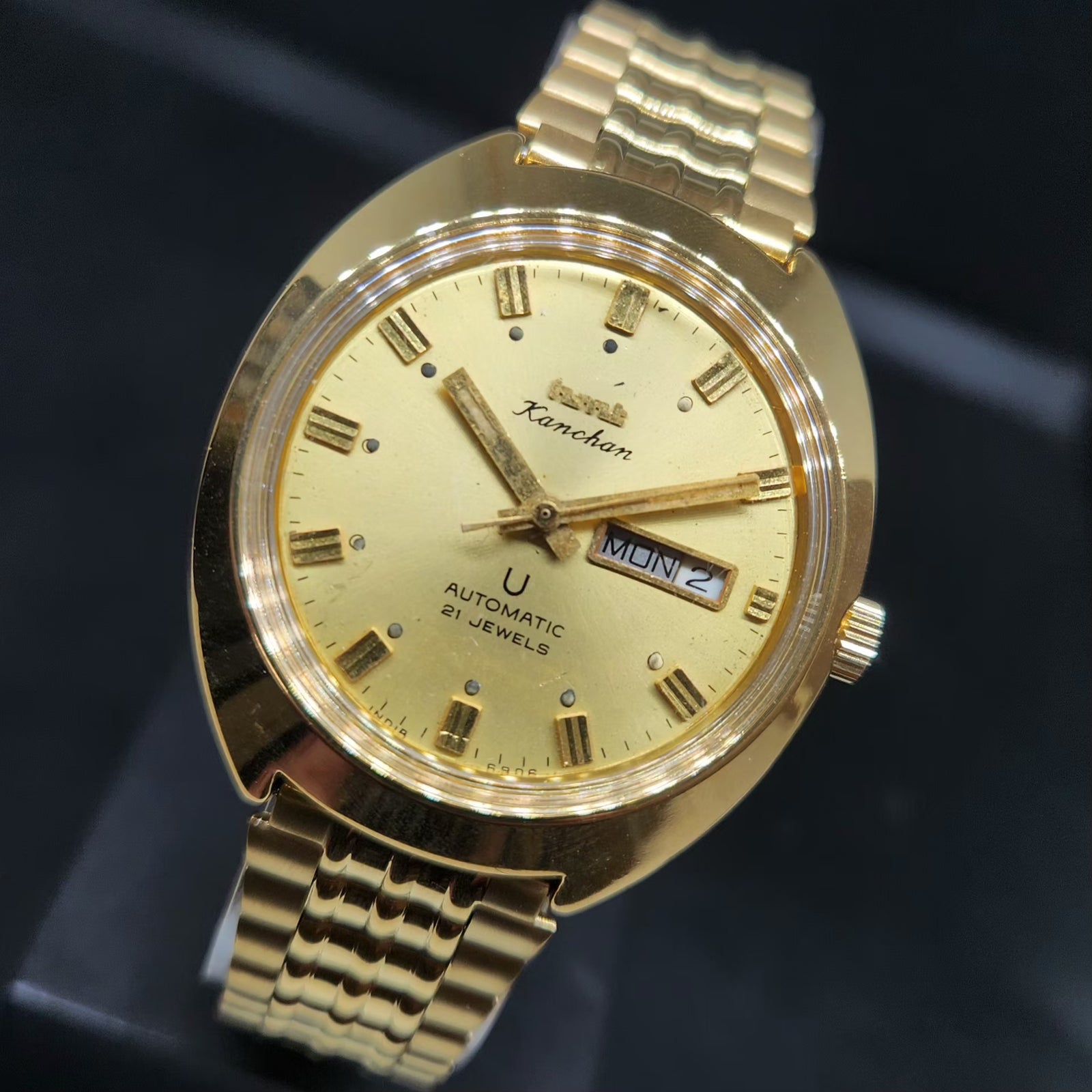 Vintage Mod HMT Kanchan Automatic 21 Jewels Glass back Gold Face Day-Date Men's Wrist Watch