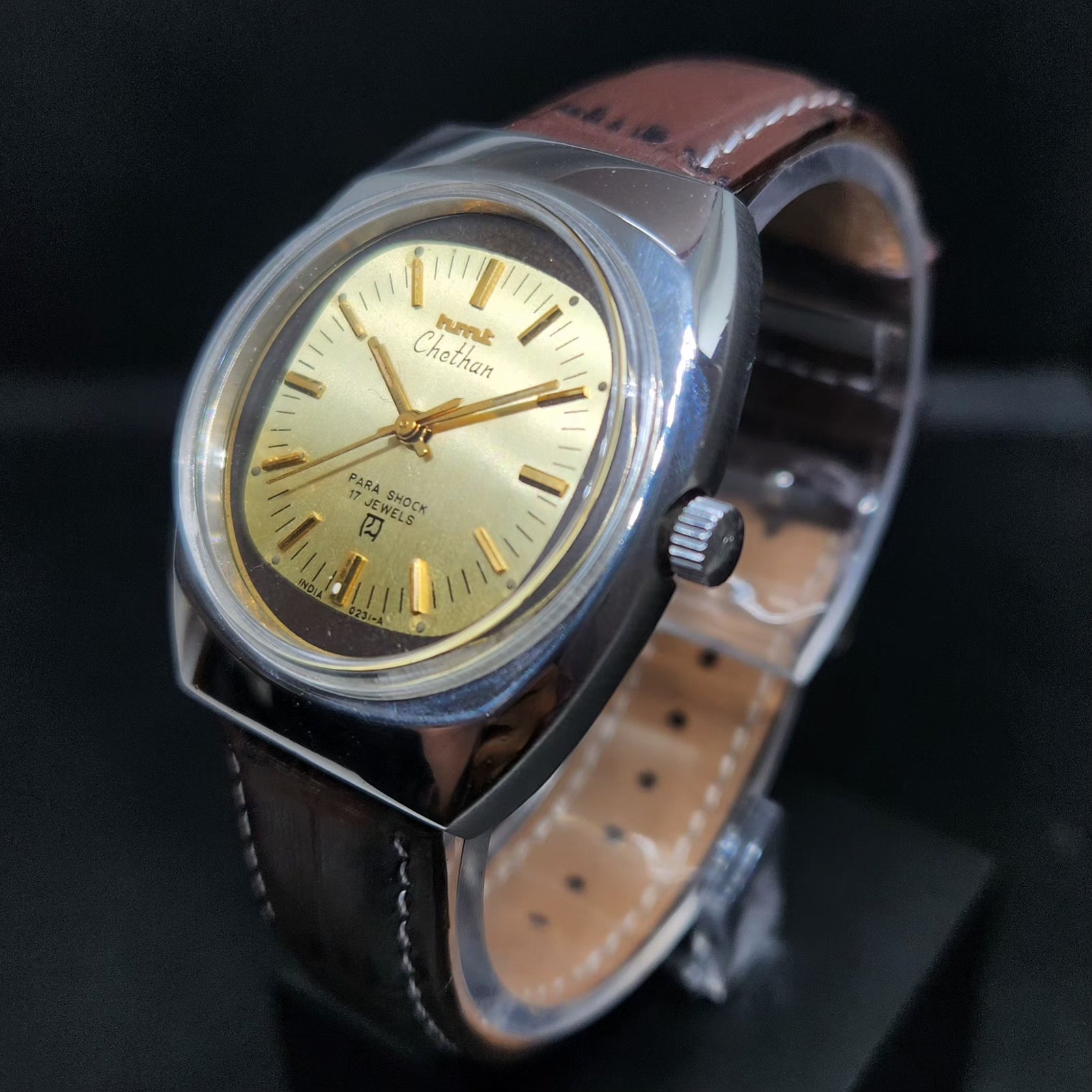 Vintage Original HMT Chethan Hand Winding 17 Jewels Gold Face Men's Wrist Watch HM65