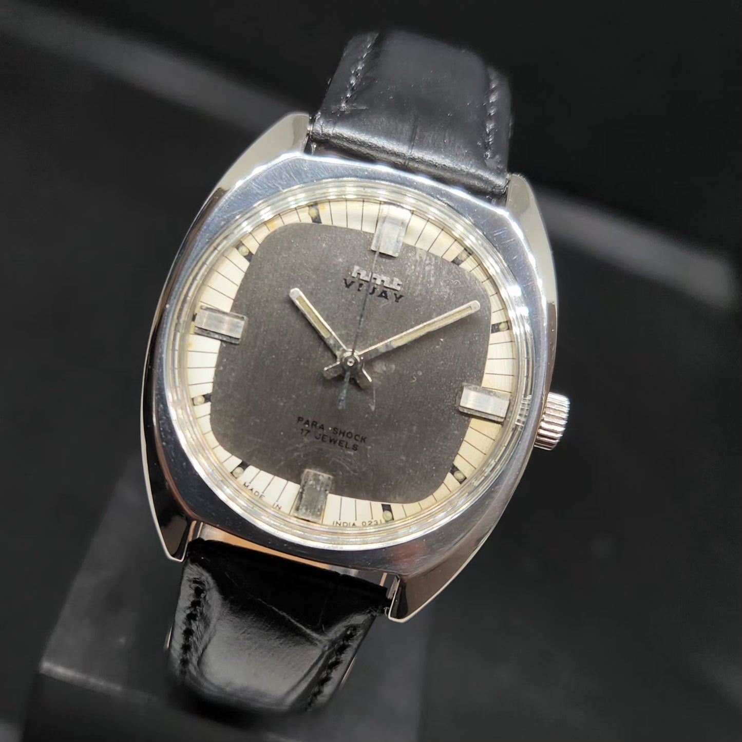 Vintage Original HMT Vijay Hand Winding 17 Jewels Grey Face Men's Wrist Watch HM67