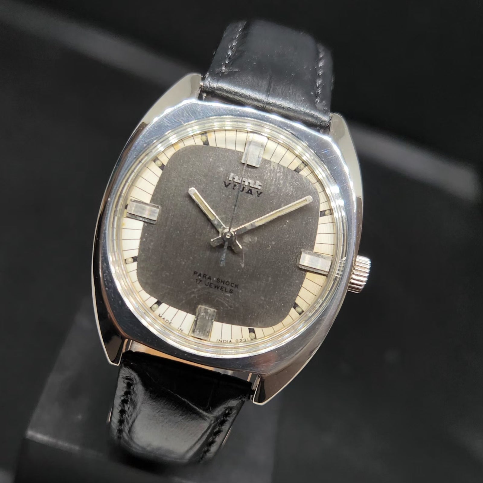 Vintage Original HMT Vijay Hand Winding 17 Jewels Grey Face Men's Wrist Watch HM67