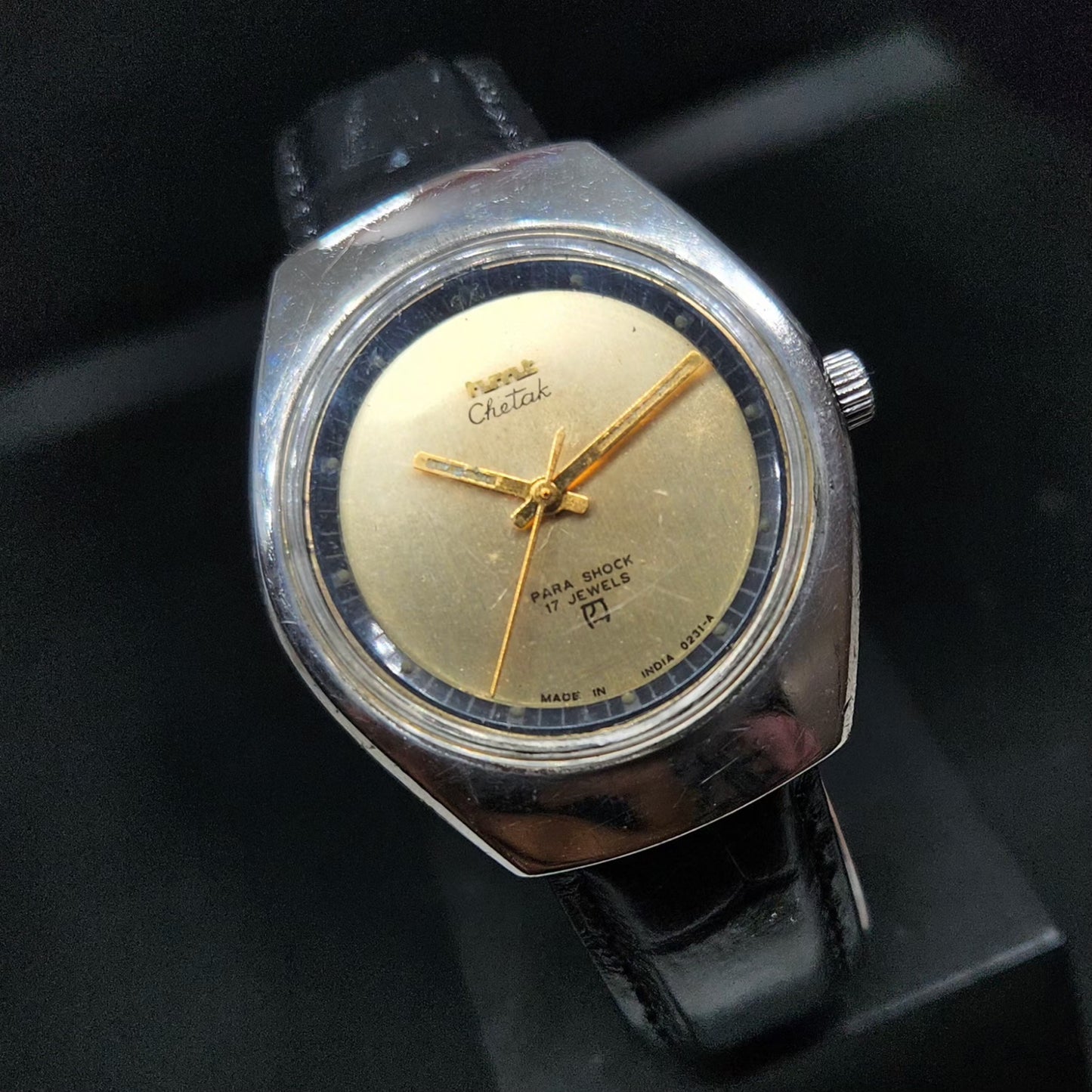 Vintage Original HMT Chetak Hand Winding 17 Jewels Gold Face Men's Wrist Watch HM68
