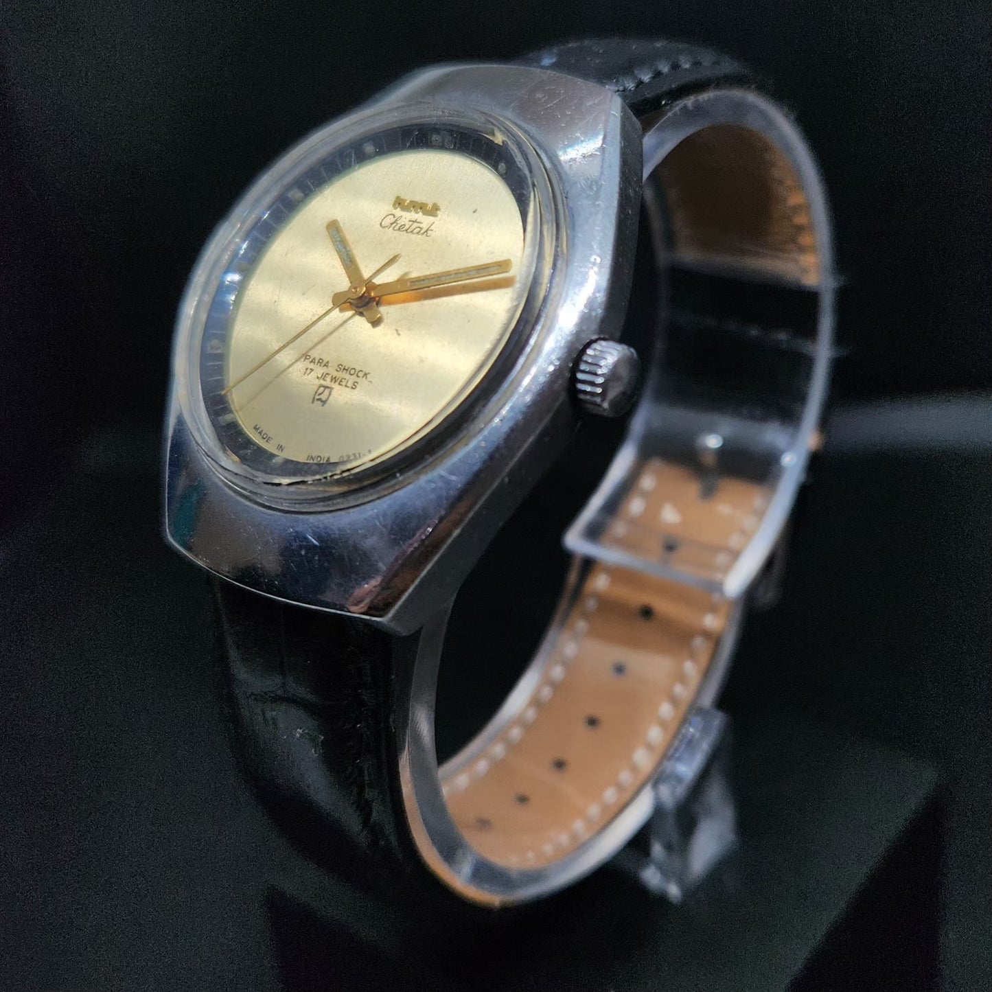 Vintage Original HMT Chetak Hand Winding 17 Jewels Gold Face Men's Wrist Watch HM68