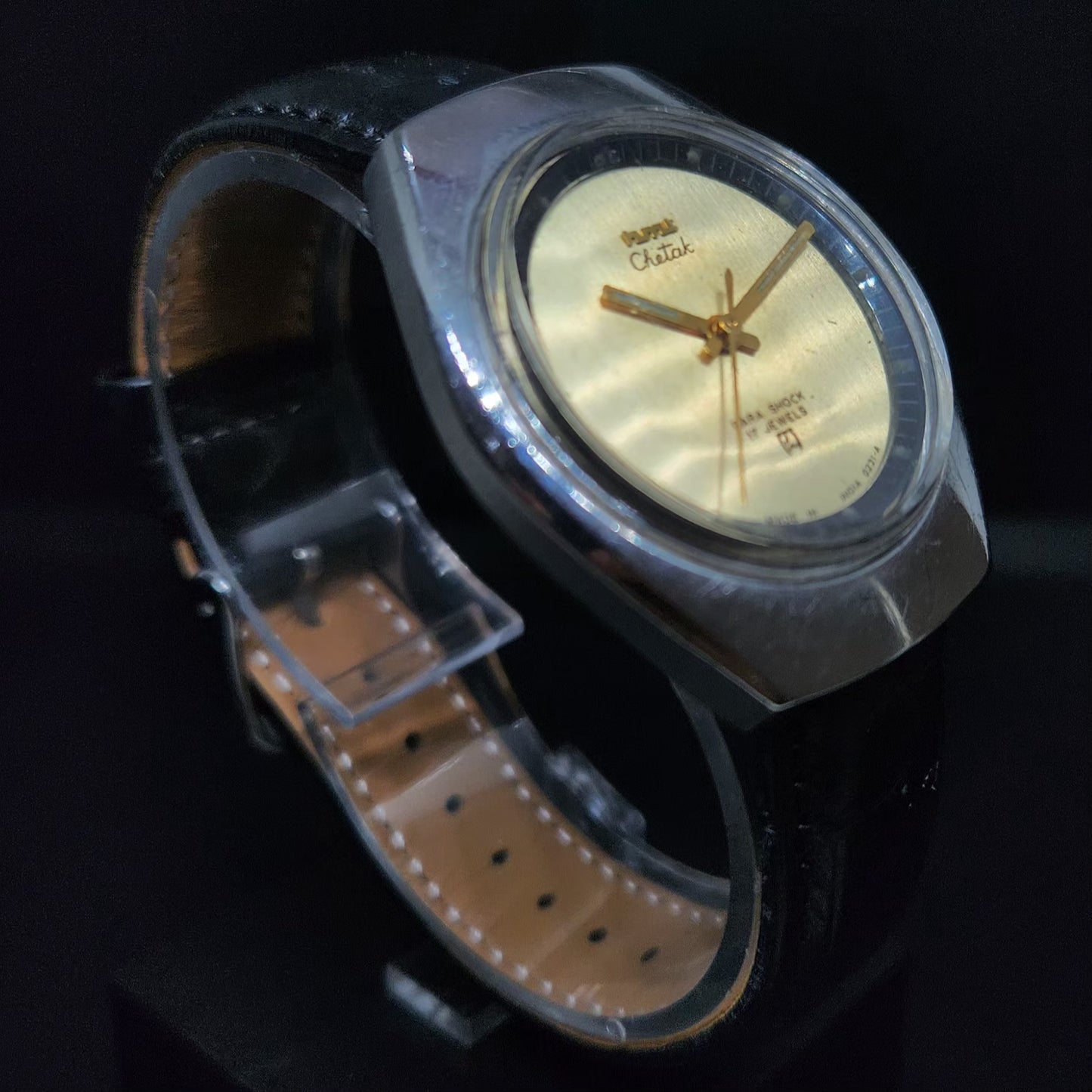 Vintage Original HMT Chetak Hand Winding 17 Jewels Gold Face Men's Wrist Watch HM68