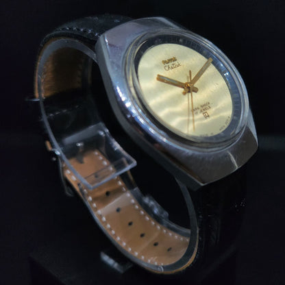 Vintage Original HMT Chetak Hand Winding 17 Jewels Gold Face Men's Wrist Watch HM68