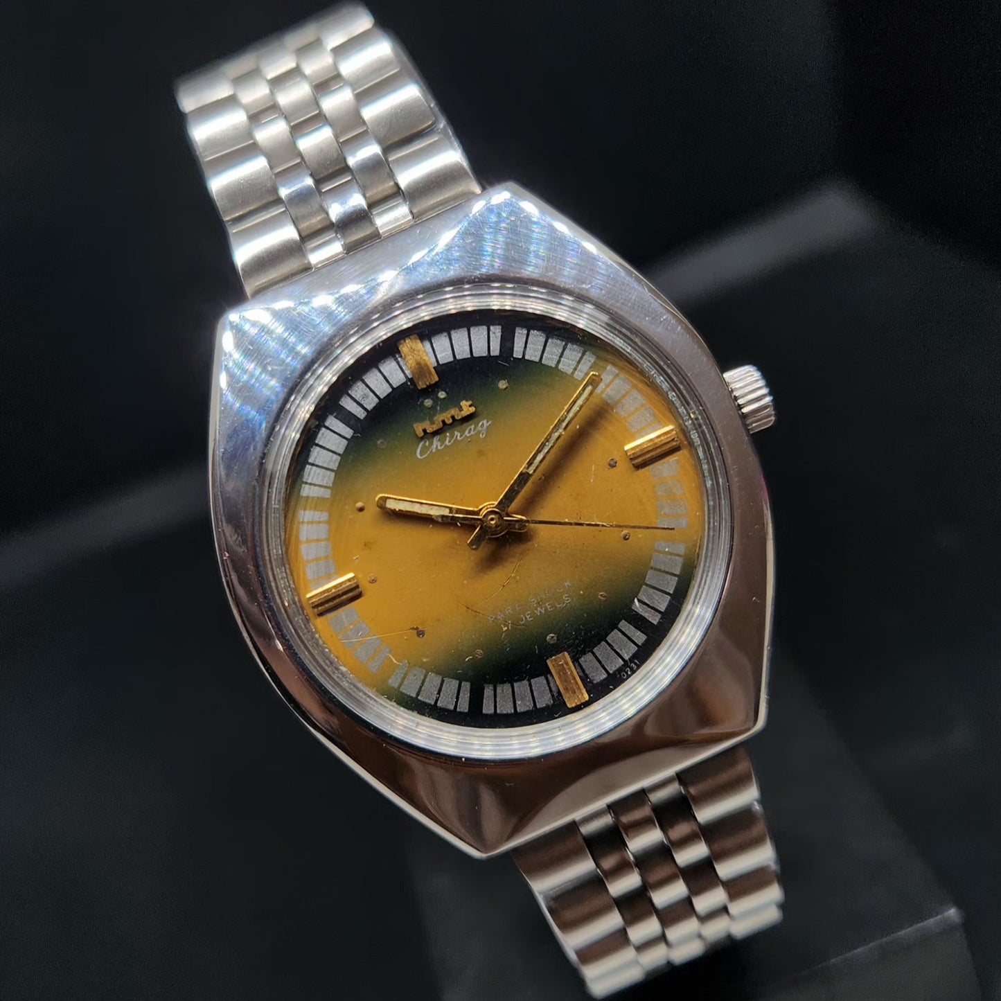 Vintage Original HMT Chirag Hand Winding 17 Jewels Gold Face Men's Wrist Watch HM77