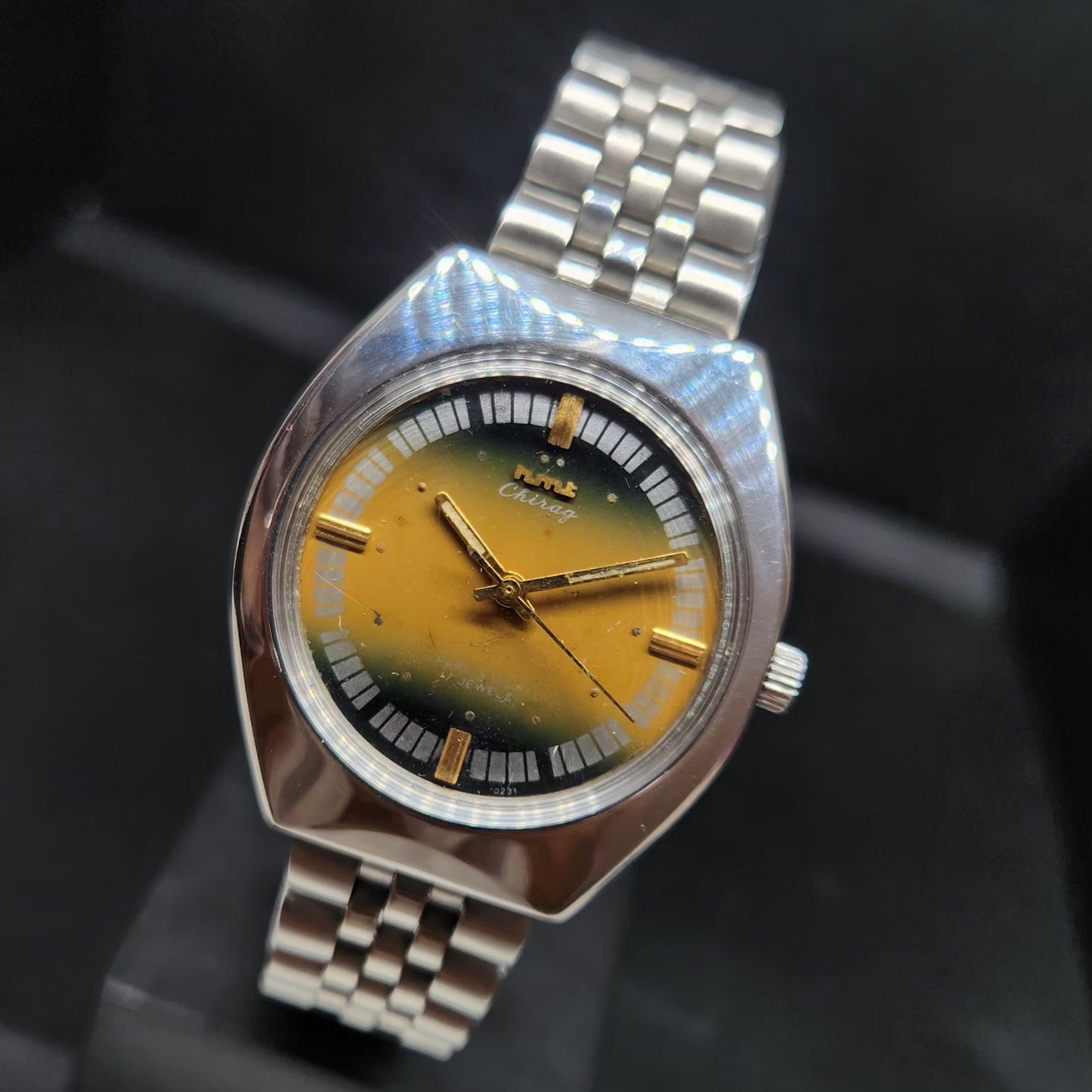 Vintage Original HMT Chirag Hand Winding 17 Jewels Gold Face Men's Wrist Watch HM77