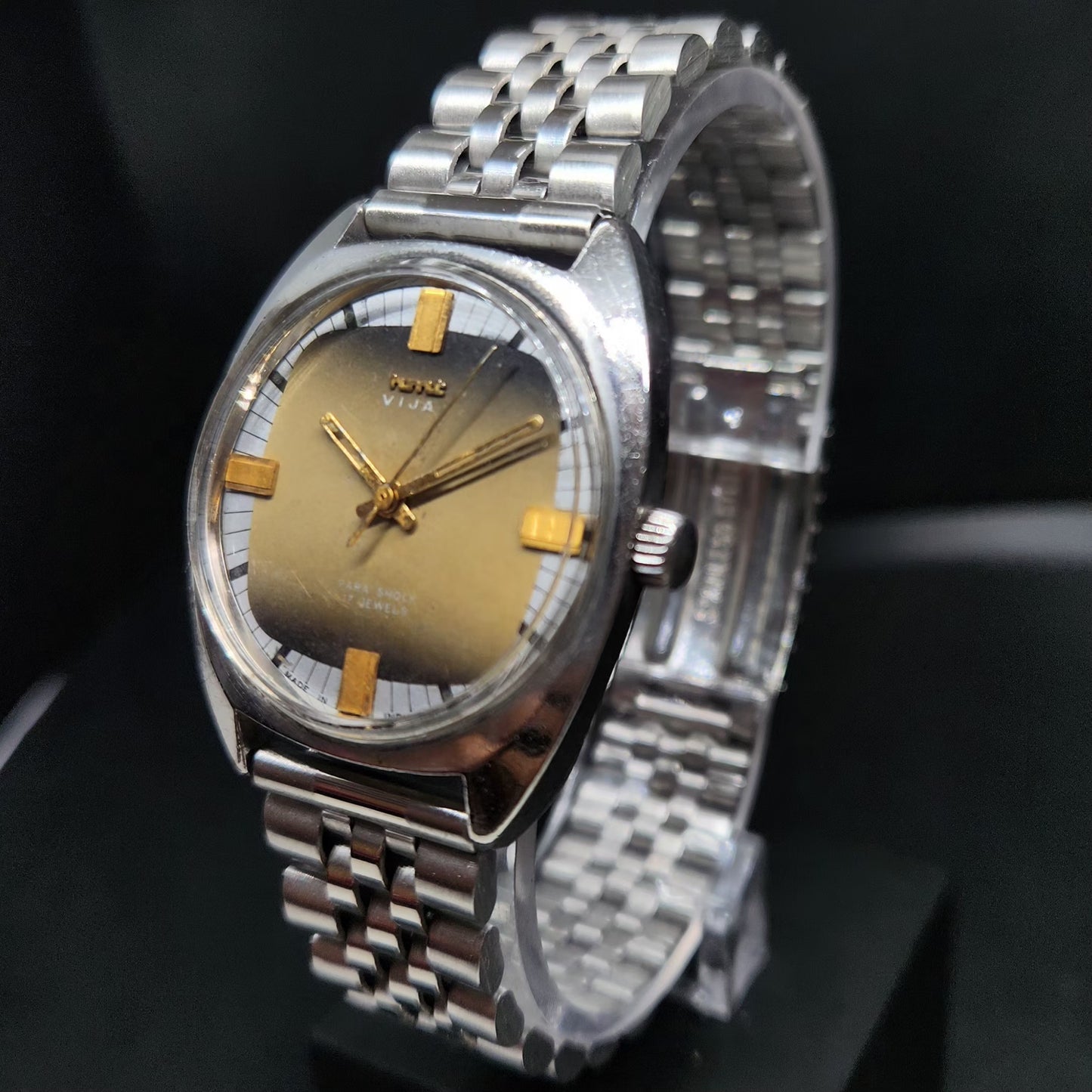 Vintage Original HMT Vijay Hand Winding 17 Jewels Gold Face Men's Wrist Watch HM85