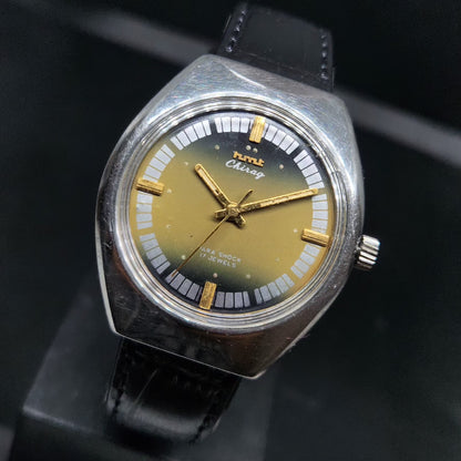 Vintage Original HMT Chirag Hand Winding 17 Jewels Gold Face Men's Wrist Watch HM88