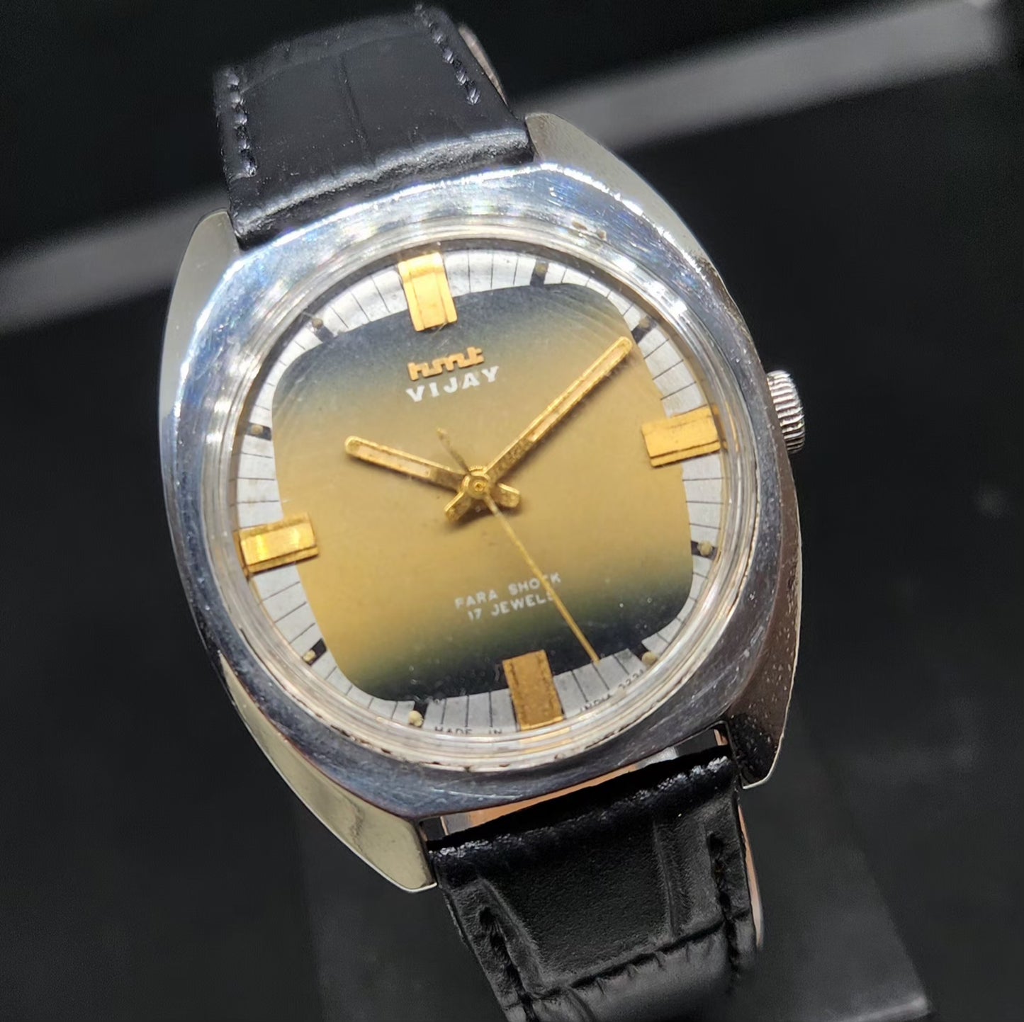 Vintage Original HMT Vijay Hand Winding 17 Jewels Gold Face Men's Wrist Watch HM93