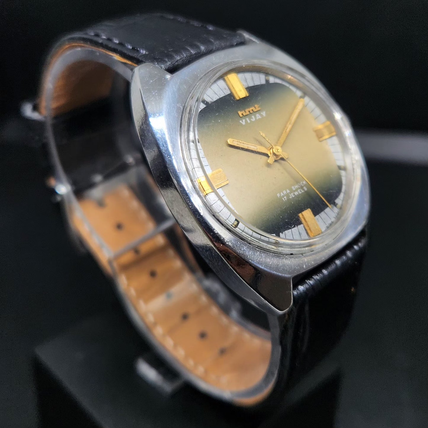 Vintage Original HMT Vijay Hand Winding 17 Jewels Gold Face Men's Wrist Watch HM93