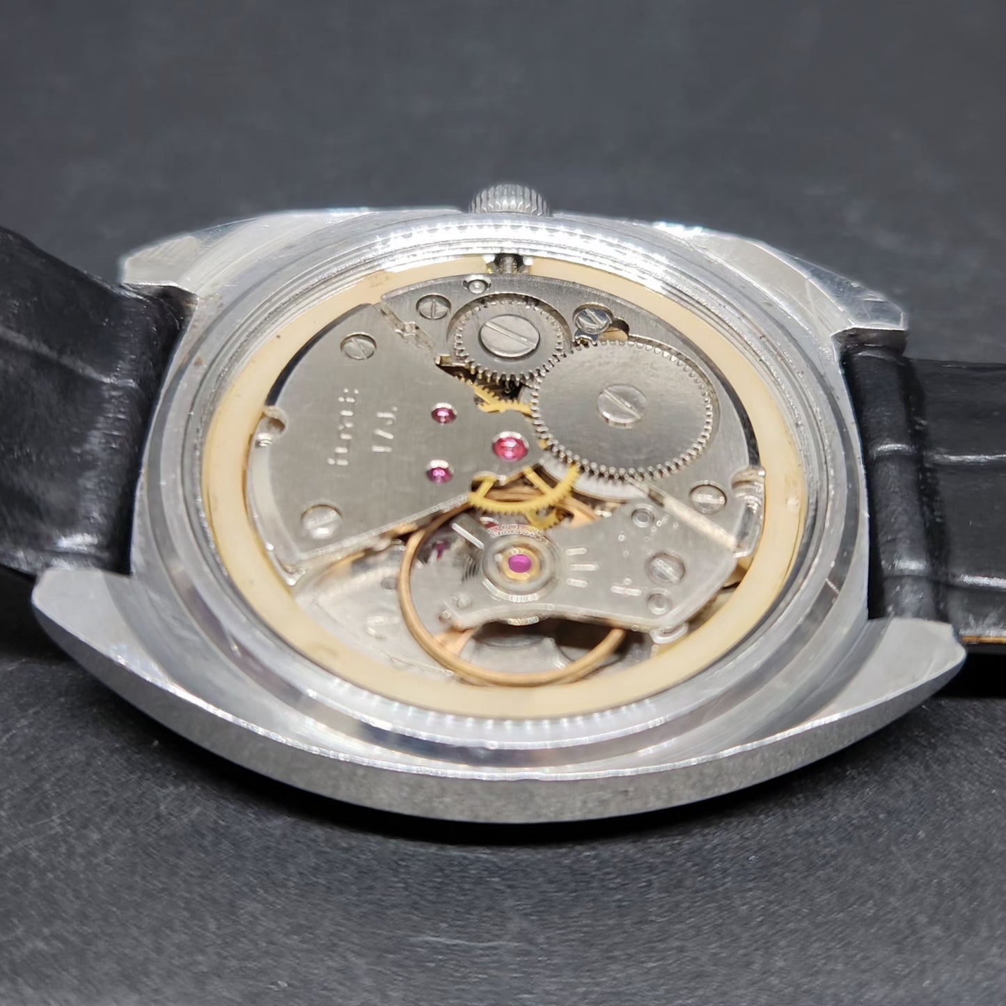 Vintage Original HMT Vijay Hand Winding 17 Jewels Gold Face Men's Wrist Watch HM93