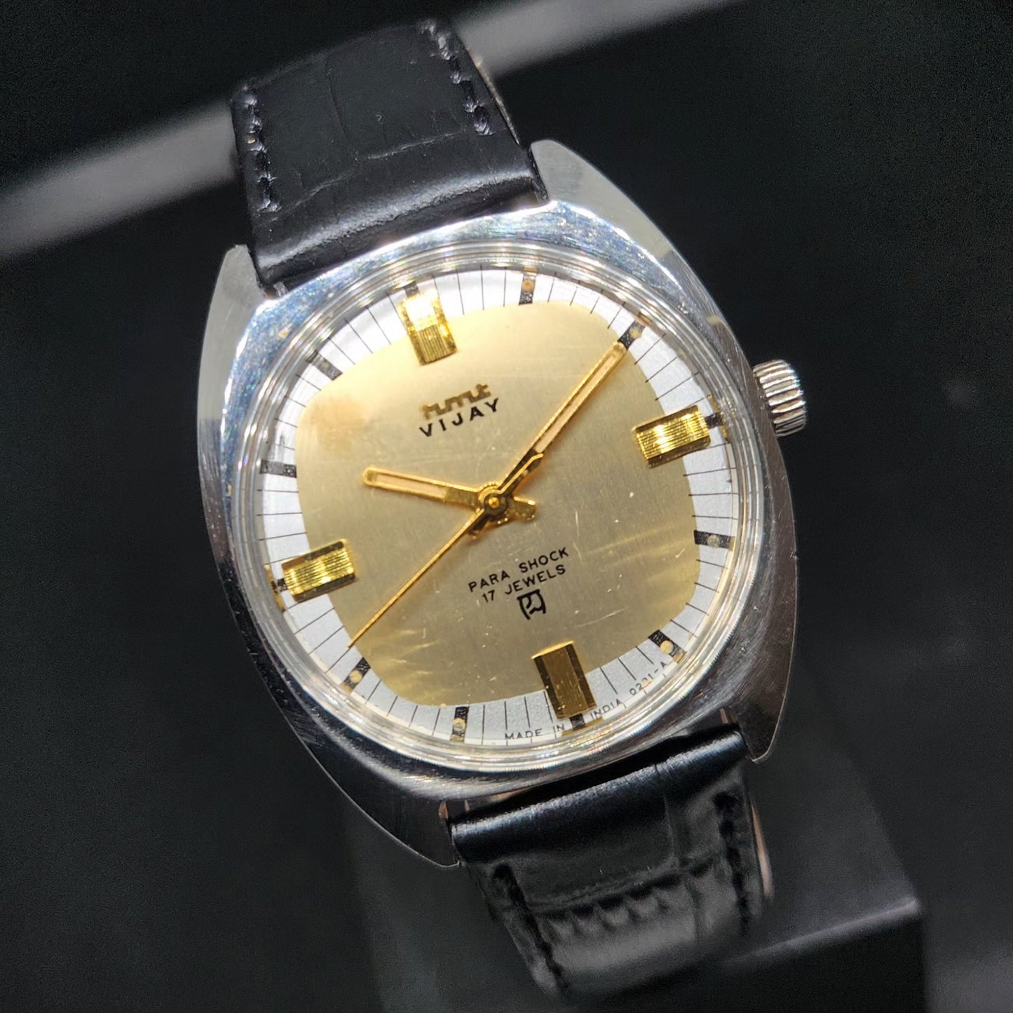 Vintage Original HMT Vijay Hand Winding 17 Jewels Gold Face Men's Wrist Watch HM94