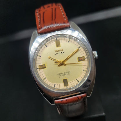 Vintage Original HMT Vijay Hand Winding 17 Jewels Gold Face Men's Wrist Watch HM97