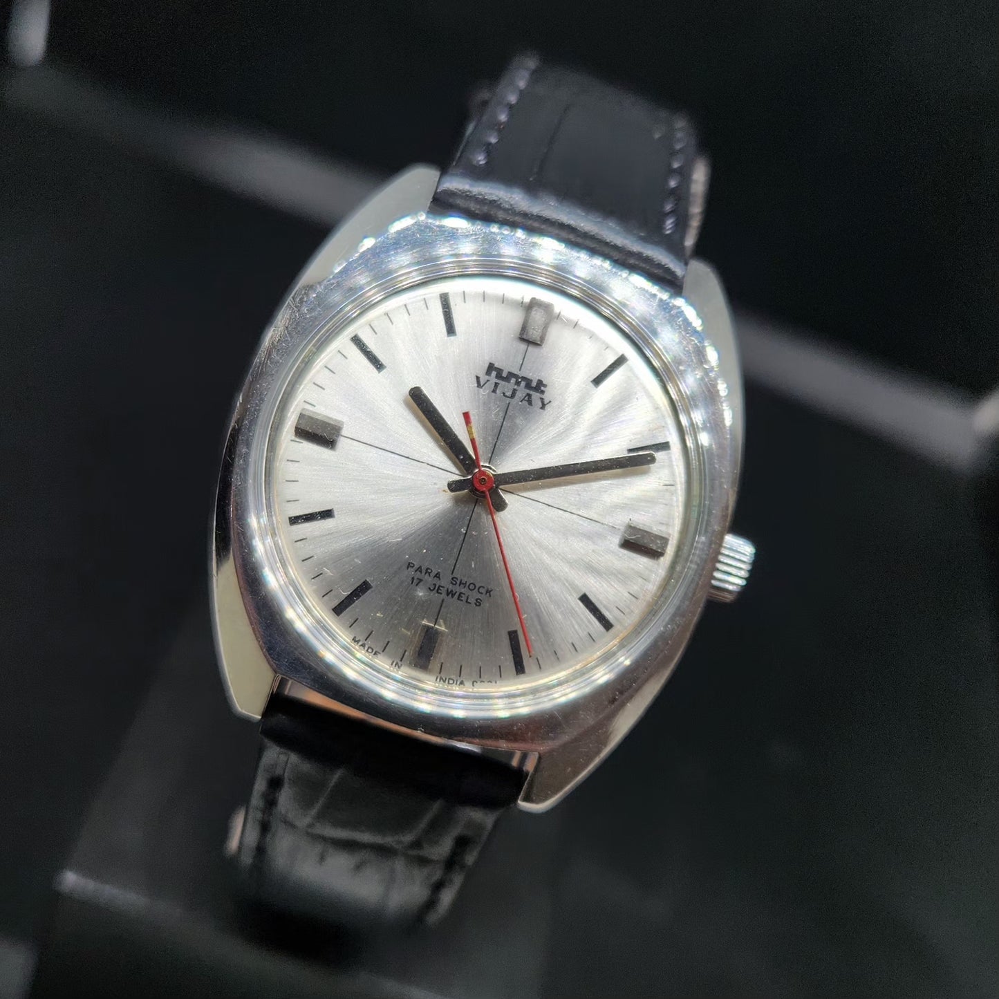 Vintage Original HMT Vijay Hand Winding 17 Jewels Silver Face Men's Wrist Watch HM135