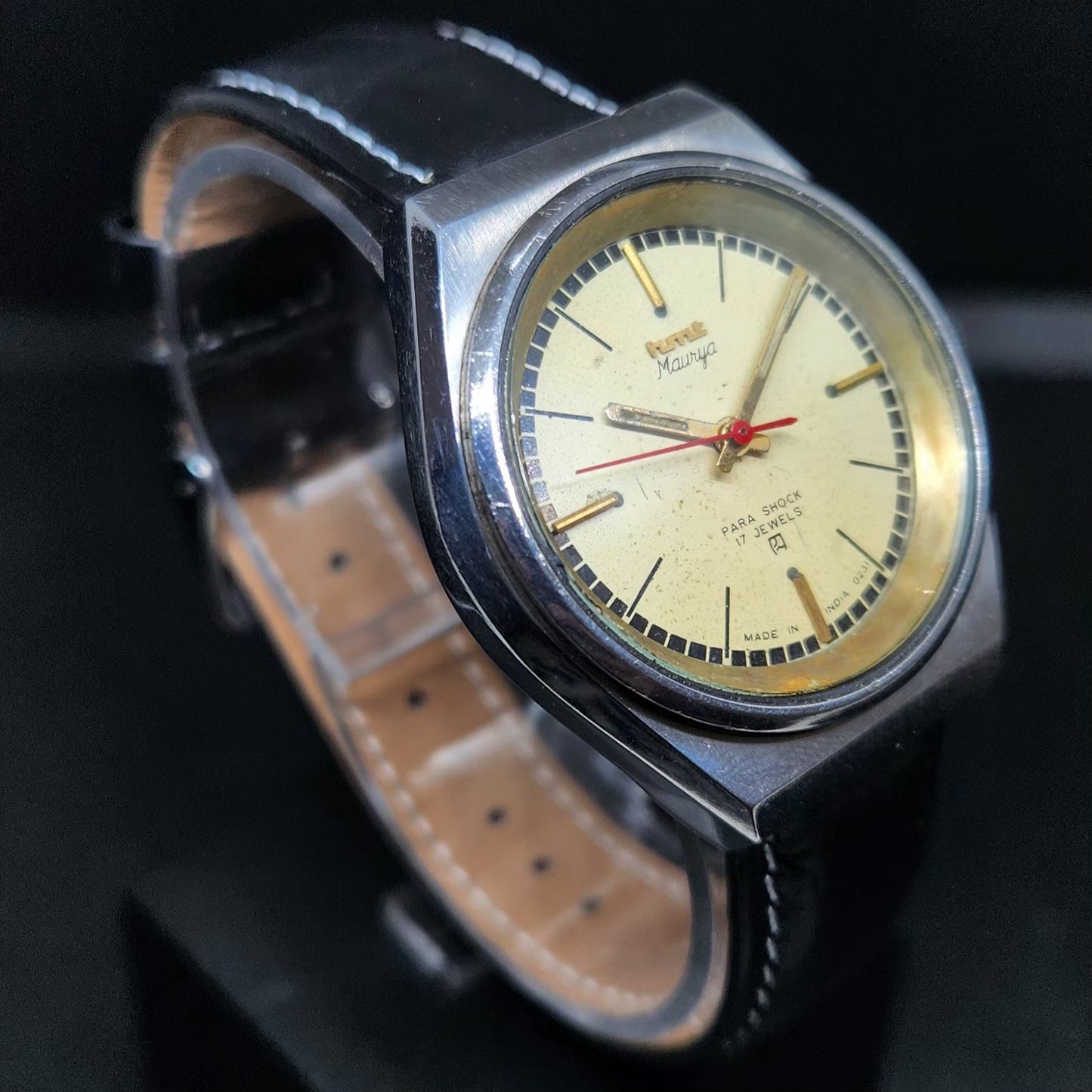 Vintage Original HMT Maurya Hand Winding 17 Jewels Gold Face Men's Wrist Watch HM137