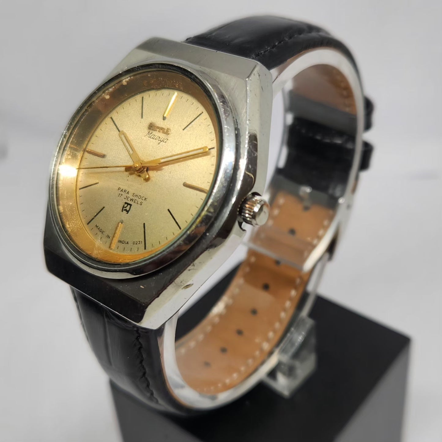 Vintage Original HMT Maurya Hand Winding 17 Jewels Gold Face Men's Wrist Watch HM107