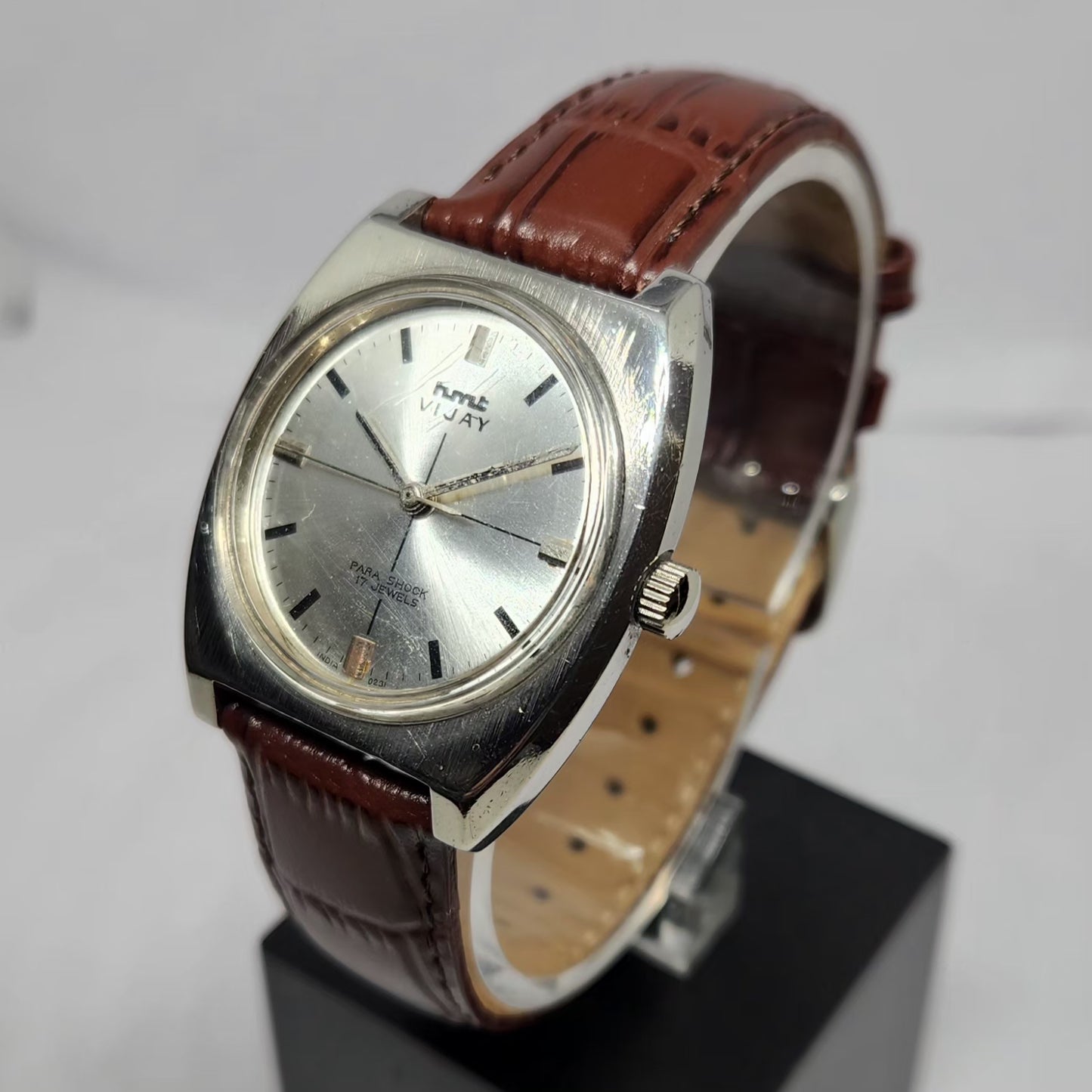 Vintage Original HMT Vijay Hand Winding 17 Jewels Silver Face Men's Wrist Watch HM109