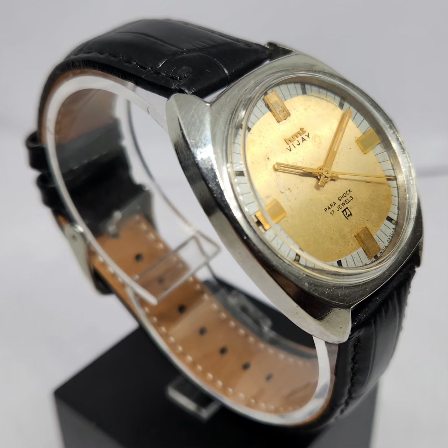 Vintage Original HMT Vijay Hand Winding 17 Jewels Gold Face Men's Wrist Watch HM112