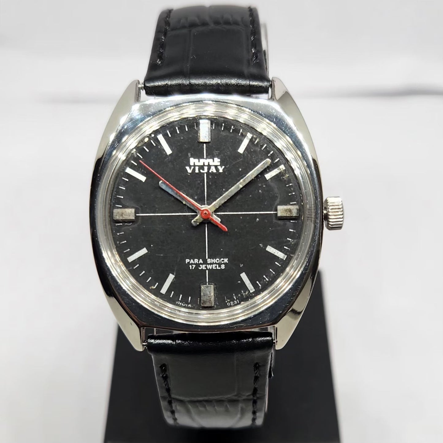 Vintage Original HMT Vijay Hand Winding 17 Jewels Black Face Men's Wrist Watch HM118