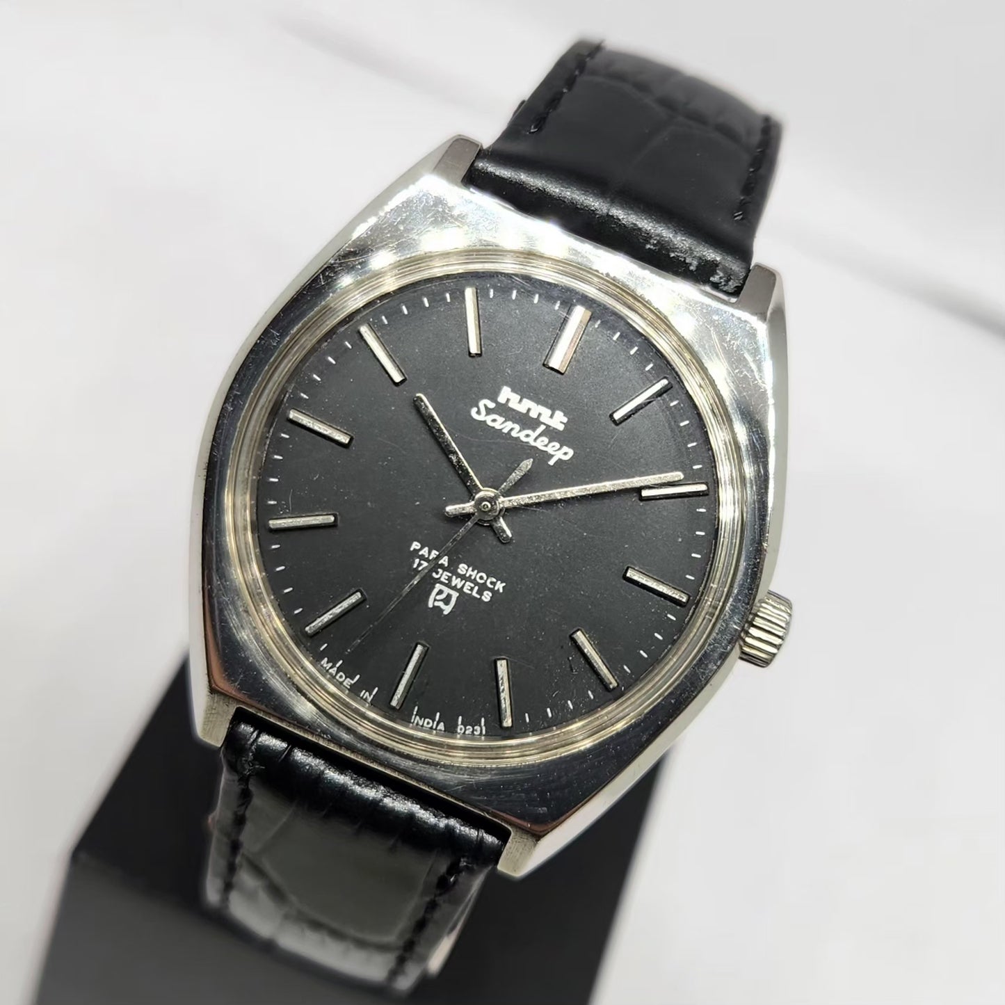 Vintage Original HMT Sandeep Hand Winding 17 Jewels Black Face Men's Wrist Watch HM122