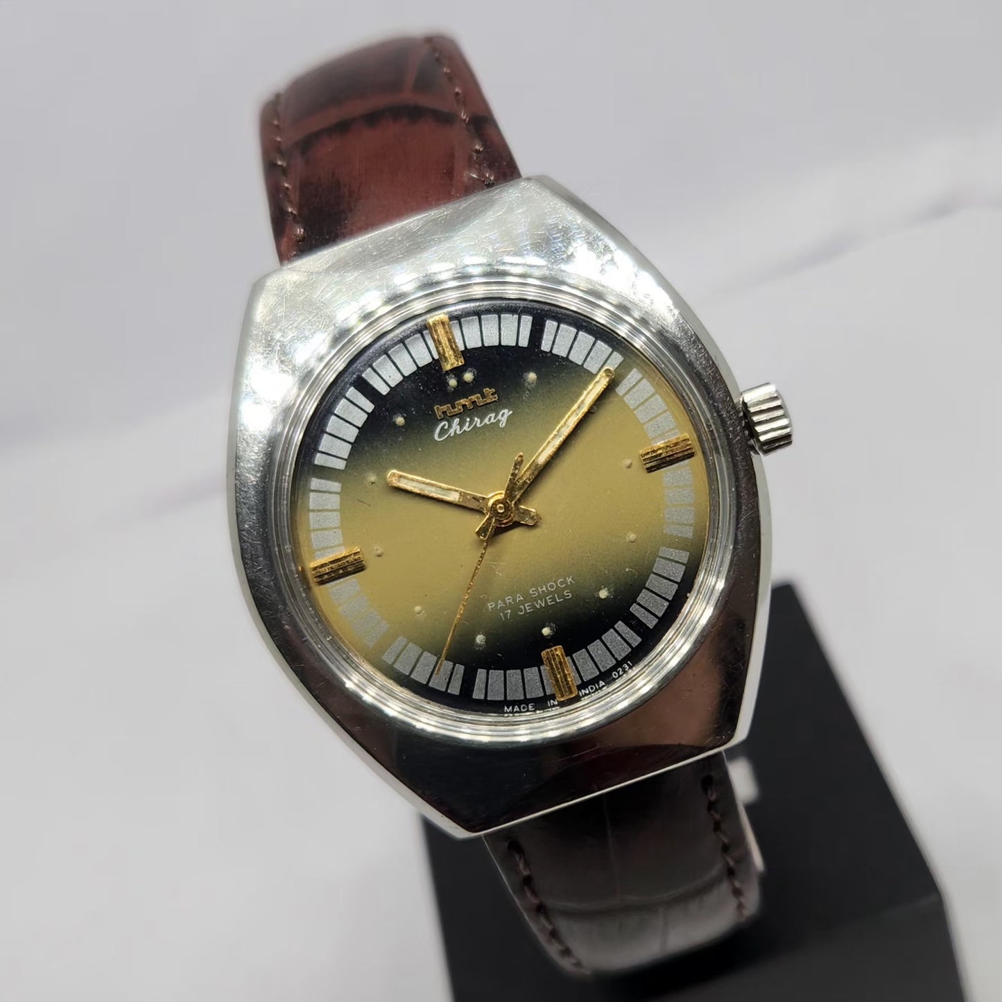 Vintage Original HMT Chirag Hand Winding 17 Jewels Gold Face Men's Wrist Watch HM126